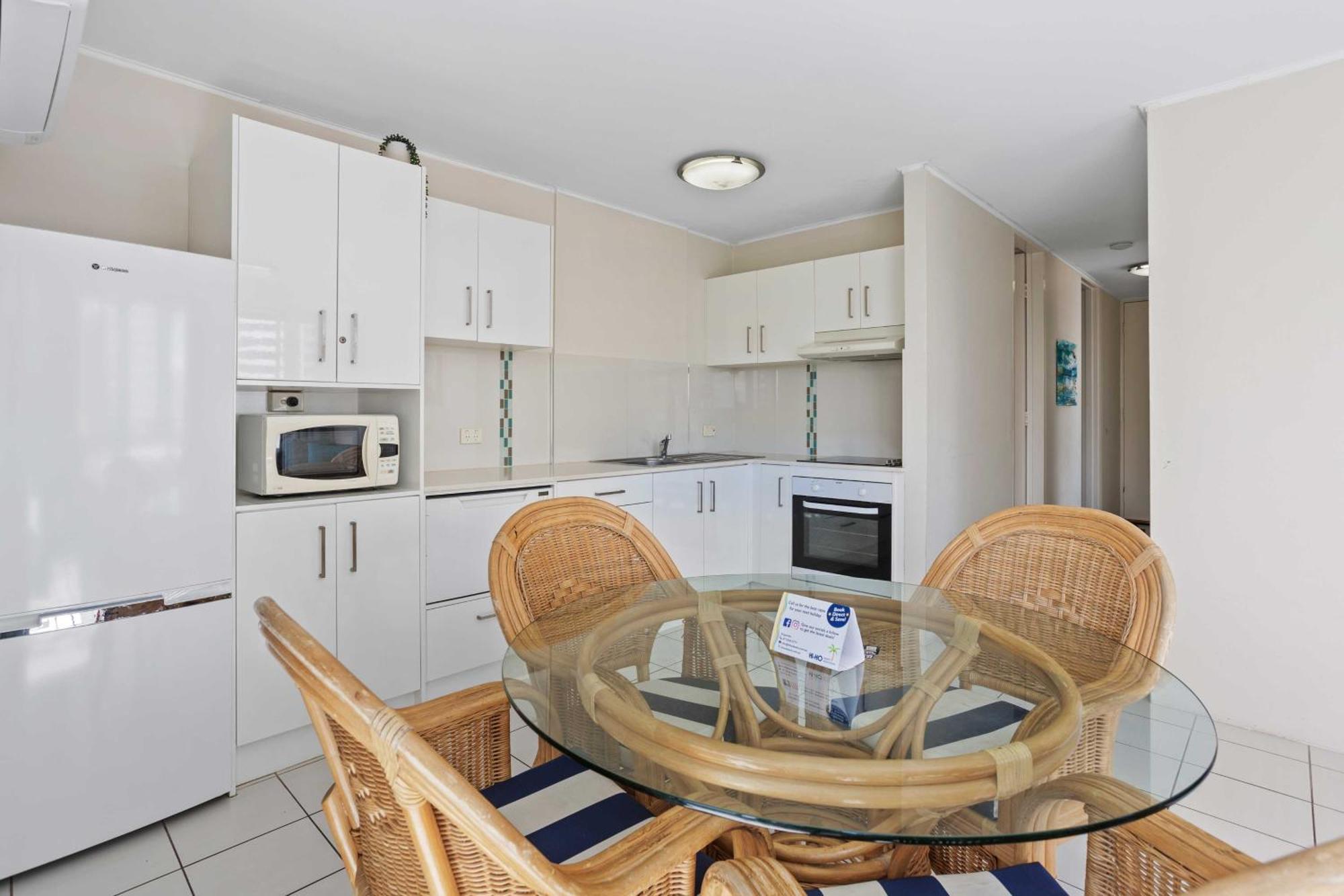 Hi Ho Beach Apartments On Broadbeach Gold Coast Extérieur photo
