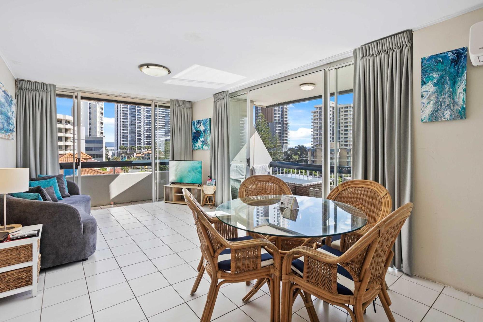 Hi Ho Beach Apartments On Broadbeach Gold Coast Extérieur photo